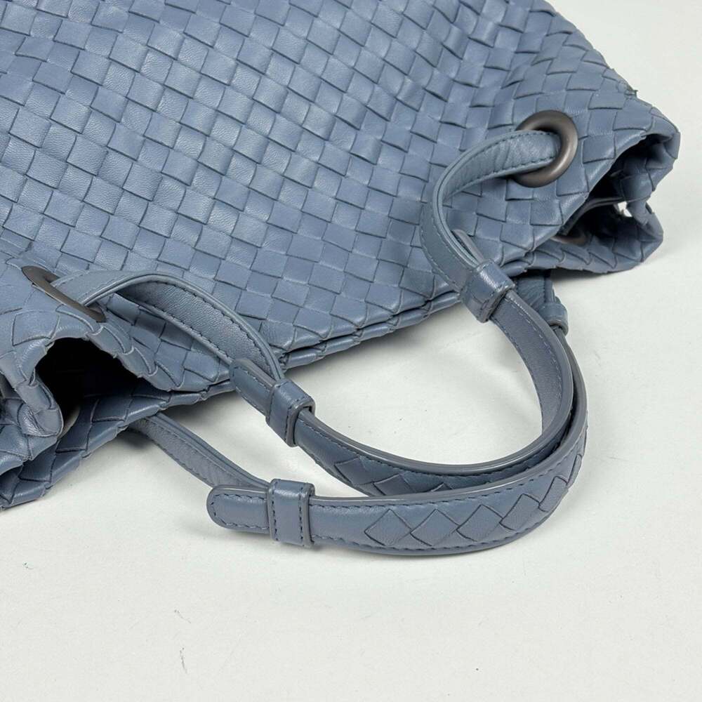 BOTTEGA VENETA Blue Leather Intrecciato Bag - Picture 5 of 8